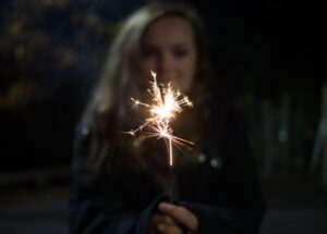 light-woman-night-sunlight-flower-dark-88637-pxhere.com