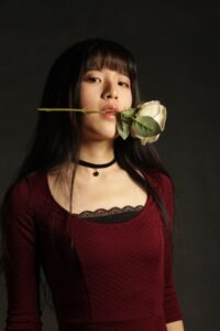person-girl-woman-hair-photography-flower-1231984-pxhere.com